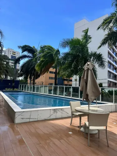Apartamento com 3 quartos e DCE, perto do mar