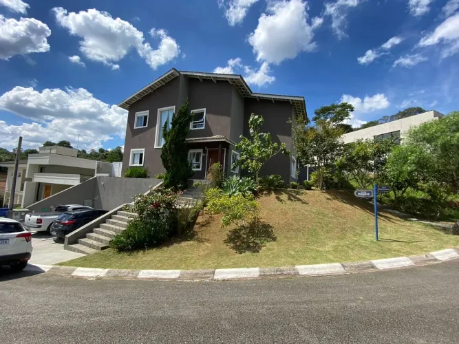 Casa condomínio Vila Rica