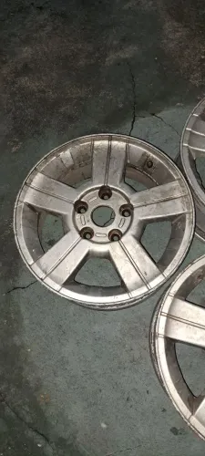 Roda Chevrolet S10, 3 Aro 16 + 2 Pneus.