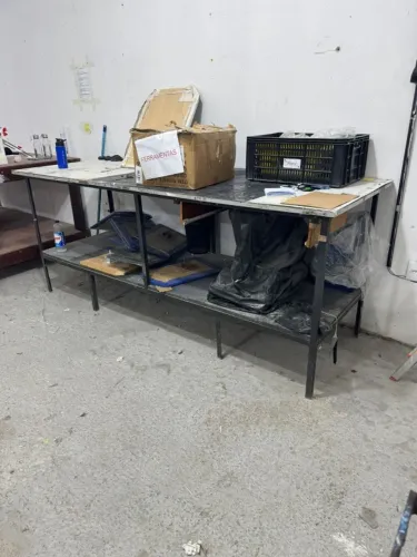 Bancada de Ferro Maciço 2,50 X 0,93 Resistente e Duravel 