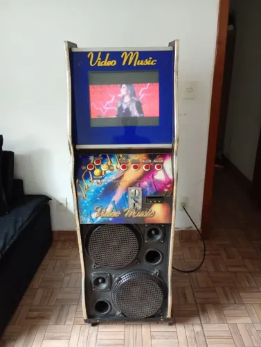MÁQUINA DE MÚSICA