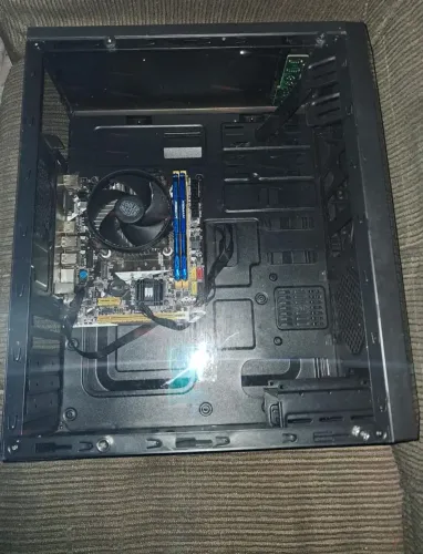 Kit Pc Gabinete Com Placa Mãe/cooler/memoria Ram, Leia a descrição