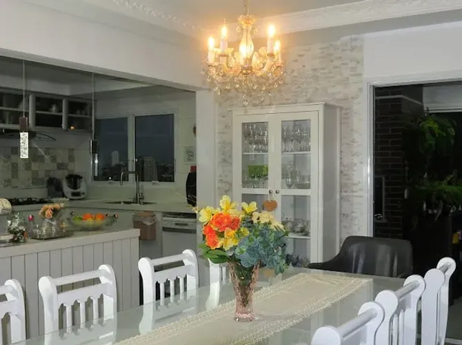 5 vagas de garagem: apê mobiliado de 180 m² com 3 suítes para alugar no Jardim Anália Fran