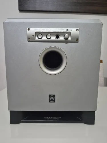 Sub woofer yamaha yst-w15
