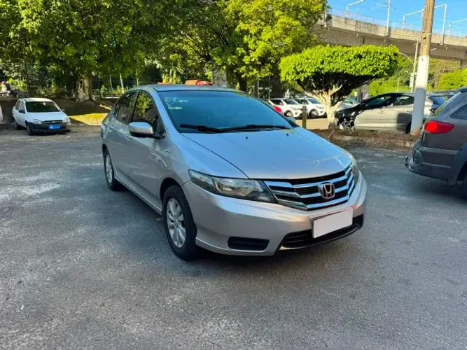 Honda City Sedan LX 1.5 Flex 16V 4P Aut. 2013