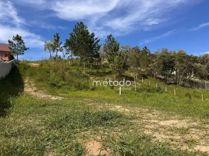 Terreno à venda, 1468 m² por R$ 250.000 - Bairro Parque Agrinco - Guararema/SP