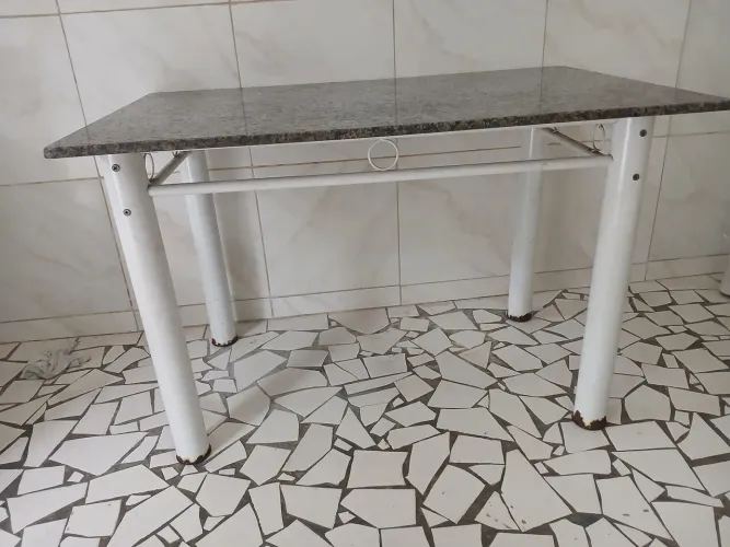 Vendo mesa de granito