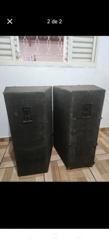Vendo par de caixas passivas Leacs com falantes de 15 polegadas Selenium