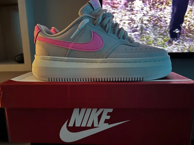 Tênis nike court vision NUNCA USADO