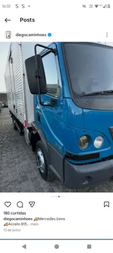 Caminhão baú Accelo 815