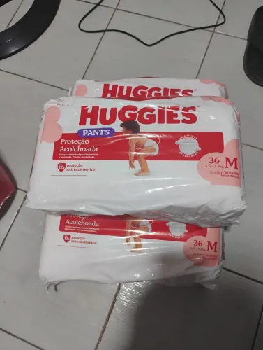 3 Pacotes Fraldas Huggies Shortinho M