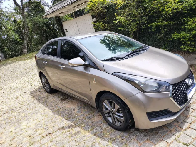 Hyundai HB20S C.plus/c.style1.0 Flex 12V Mec. 4P 2019