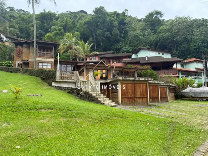 Casa em Condomínio para Temporada em Ubatuba, Praia da Fortaleza, 3 dormitórios, 3 suítes,
