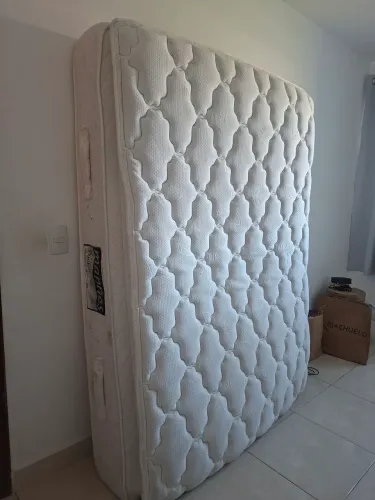 Colchão Casal Mannes Molas Pocket (Ensacadas) - Suporta até 120kg por pessoa