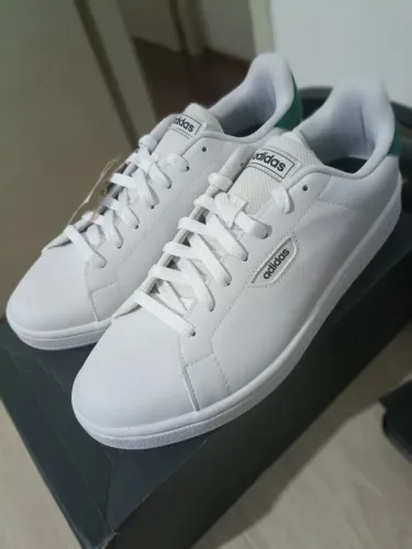 Tênis Adidas branco n° 40 novo