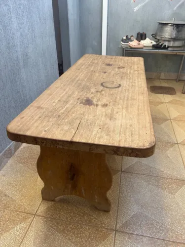 Mesa Rústica 