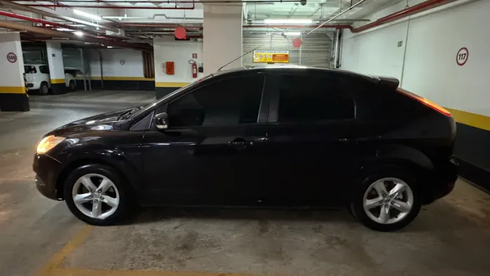 Ford Focus 1.6 S/se/se Plus Flex 8v/16v 5P 2011