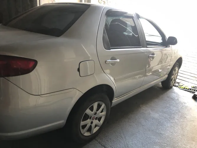 Fiat Siena EL 1.0 MPI Fire Flex 8V 4P 2013