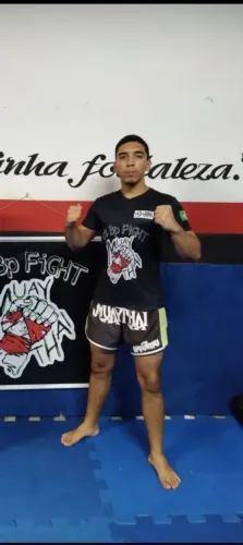 Professor de Muay Thai / Personal Fighter Aulas Personalizadas Individuais e Coletivas