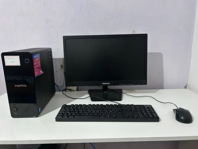 Computador Positivo, com monitor, teclado e mouse incluído 