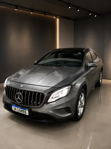 Mercedes-Benz GLA 200 Adv. 1.6/1.6 TB 16V Flex Aut. 2018
