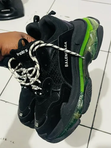 BALENCIAGA TRIPLO S T40BR IMPORTADO