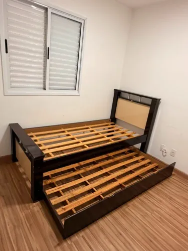 Cama de solteiro bicama