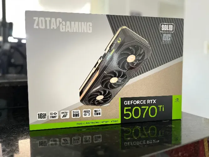 Placa de vídeo ZOTAC GAMING GeForce RTX 5070 Ti Solid OC Edition - SEMINOVA