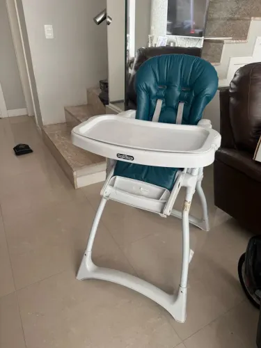 Vendo cadeirão de papa!