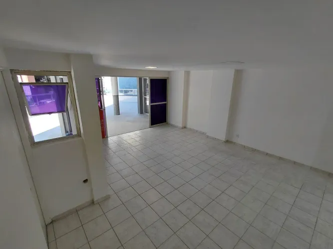 Sala para aluguel no Edf. Fiordes, praticamente beira-mar na Pajuçara