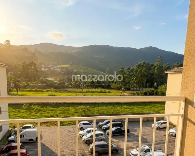 Apartamento à Venda em Santo Amaro da Imperatriz 2 Dormitórios e Vista Livre