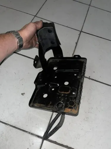 Suporte Bateria Renault Kwid 2022 A 2023 244313571r