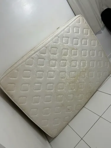 Colchão serta