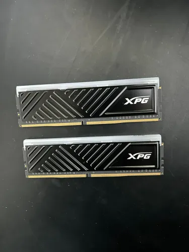Memoria 16Gb DDR4 XPG D35 RGB