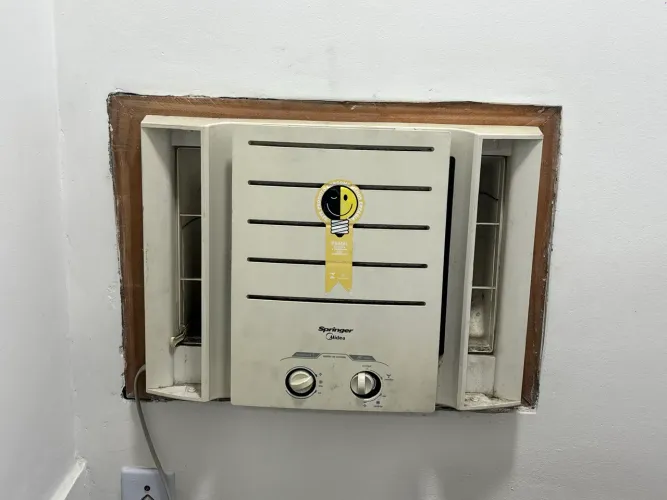 AR CONDICIONADO 7.500BTU MIDEA FUNCIONANDO PERFEITAMENTE