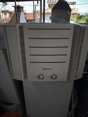 Ar Condicionado 10.000btus em perfeito estado.