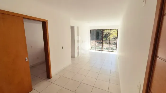 Apartamento para locação dentro de condomínio em Itaipava