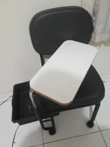 VENDO CADEIRA DE MANICURE