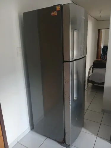 Geladeira Brastemp Inox Frost Free 432L.