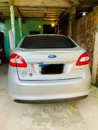 Ford Fiesta SE 1.6 16V Flex 5P 2011