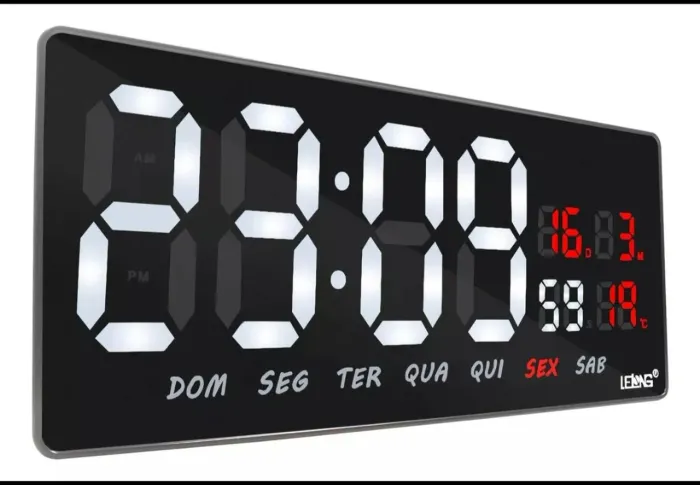 Relógio de Led pra parede a energia 