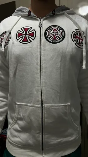 Blusa moleton Independent Trucks Skateboard Branca P mas veste mais M