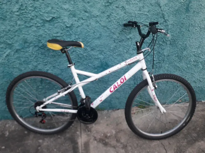 Caloi Ventura aro 26 apenas PNEUS gastos