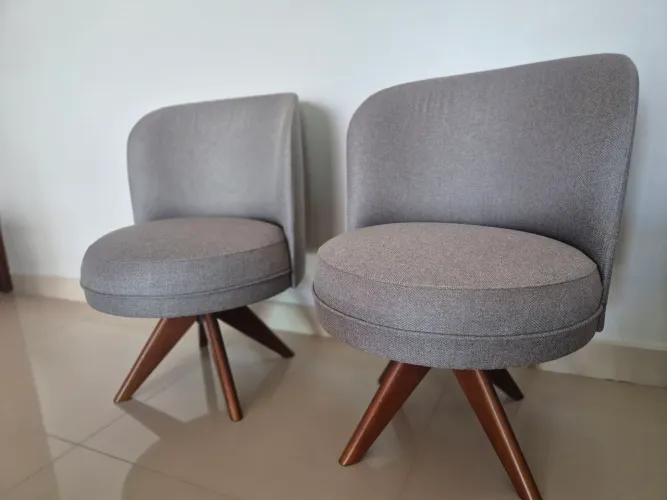 Poltronas giratórias semi novas