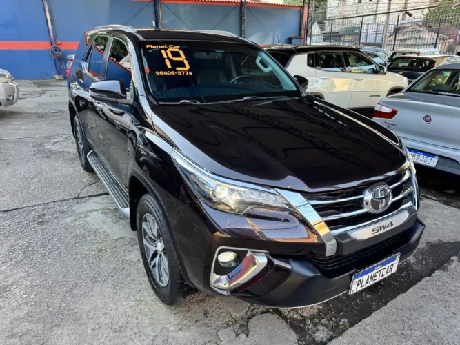 Toyota Hilux SW4 4X4 2.8 Diesel 2019