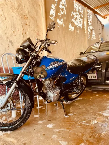 Vendo cg titan 125Es