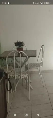 Mesa 4 cadeiras