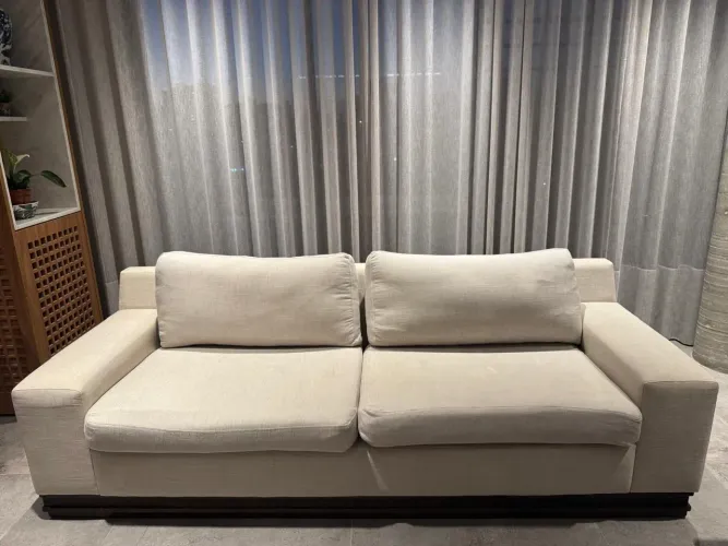 Sofa 2/3 lugares chique claro