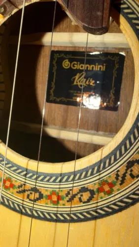 Cavaquinho Giannini