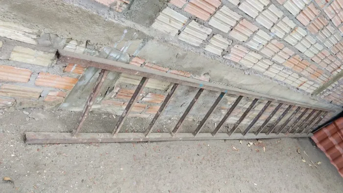 ESCADA DE FERRO DE 4 METROS 15 DEGRAUS